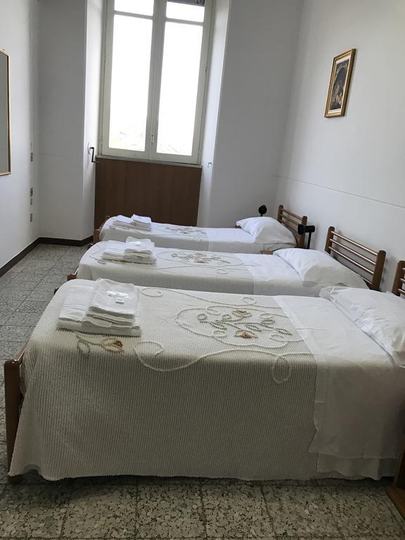Casa San Tommaso Hotell Linguaglossa Rum bild